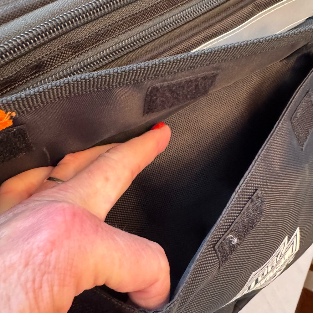 Harley-Davidson Black and Orange Thermal Bag - Picture 6 of 13
